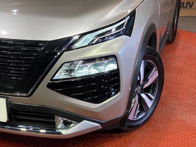 X-TRAIL HYBRID 4WD