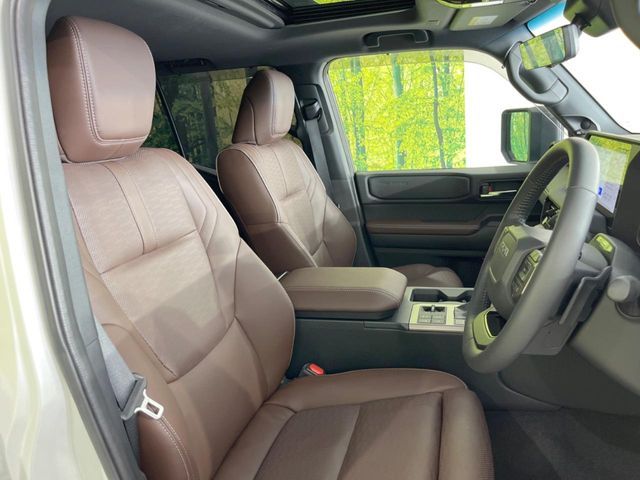 LANDCRUISER 250