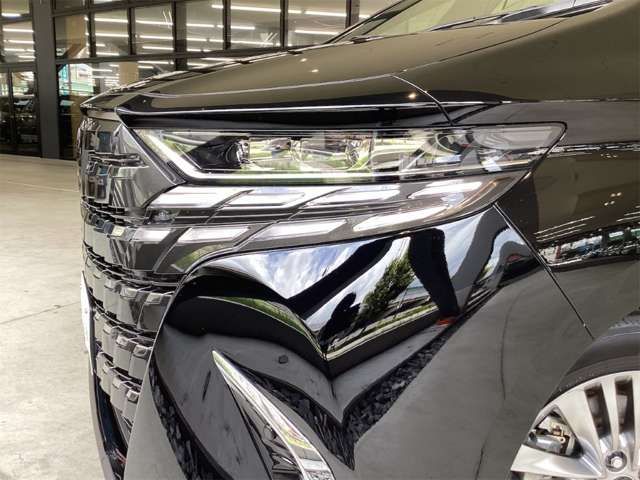 ALPHARD hybrid