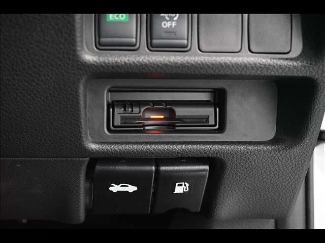 X-TRAIL 2WD