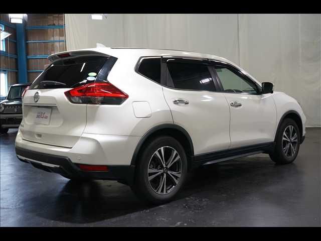 X-TRAIL 2WD
