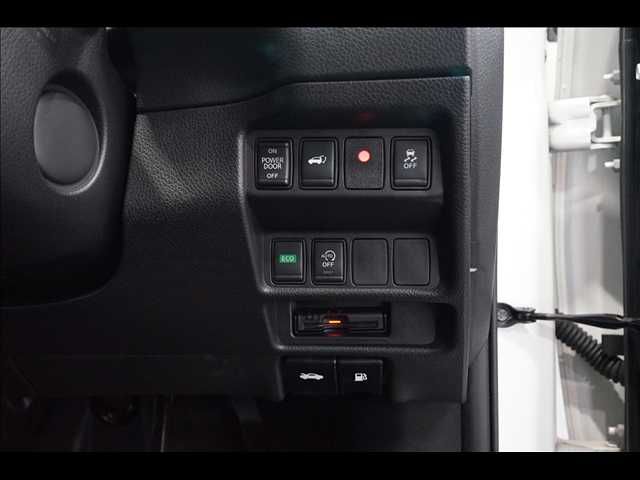 X-TRAIL 2WD