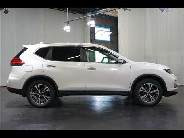 X-TRAIL 2WD