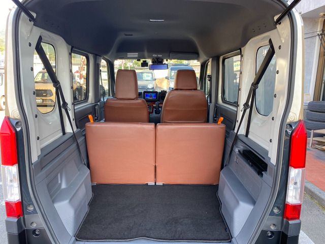 N-VAN