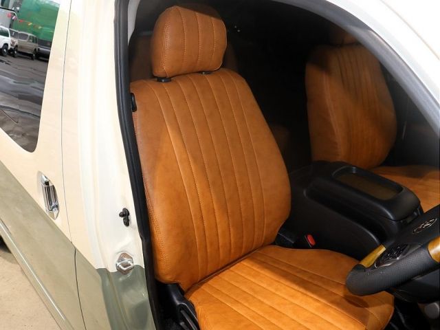 HIACE van 4WD