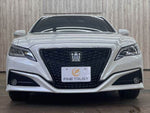 CROWN sedan hybrid