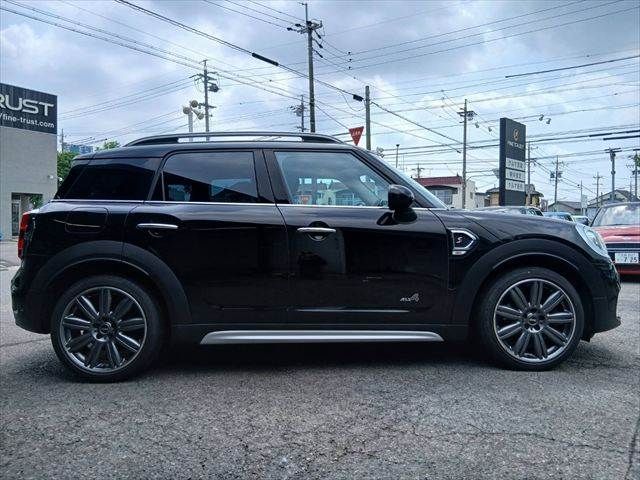 BMW MINI COOPER SD CROSSOVER