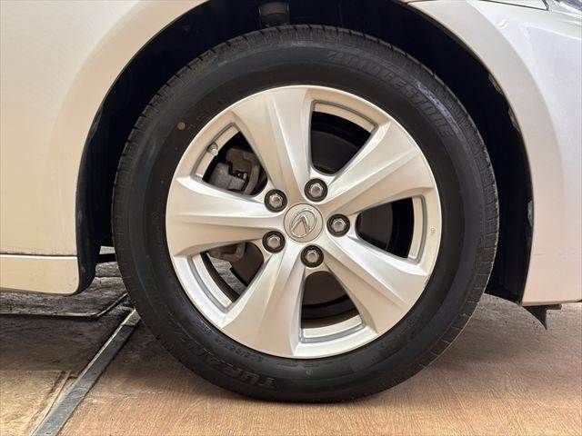 LEXUS IS300h
