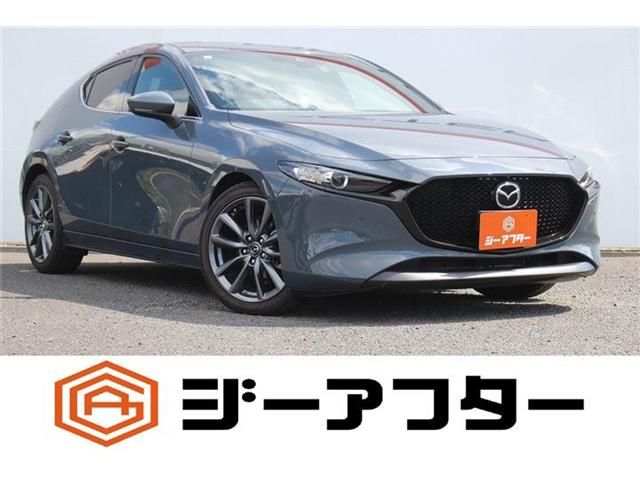 MAZDA3 FASTBACK