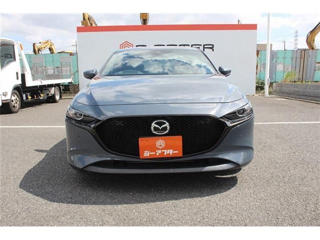 MAZDA3 FASTBACK