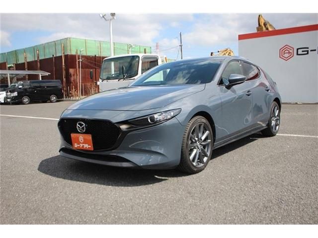 MAZDA3 FASTBACK
