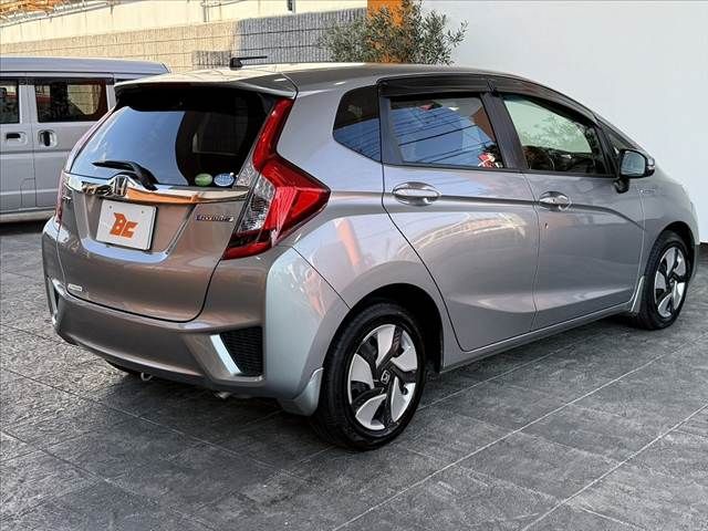 FIT HYBRID