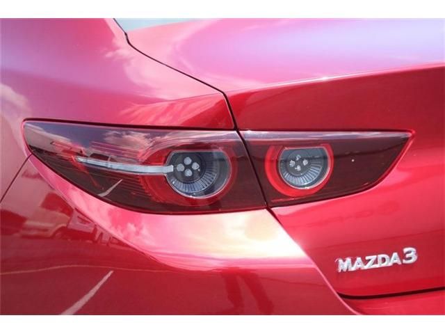 MAZDA3 SEDAN
