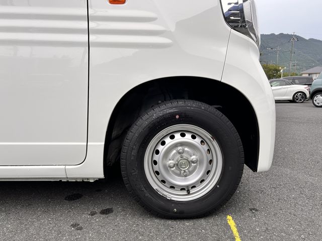 N-VAN