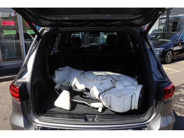 MERCEDES BENZ GLB