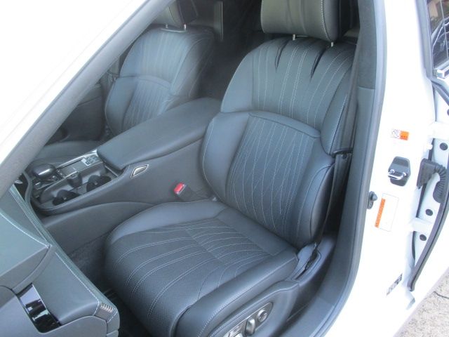 LEXUS LS500h 4WD