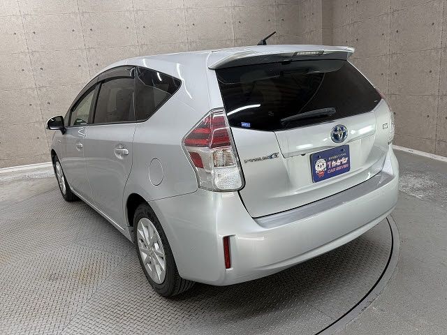 PRIUS Alpha