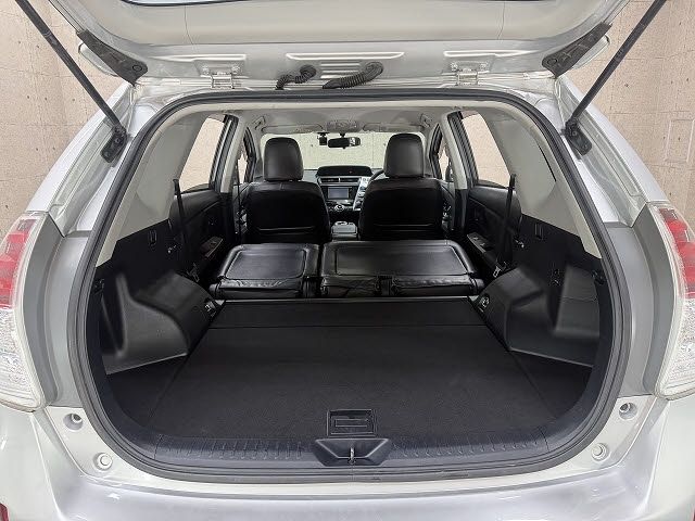 PRIUS Alpha