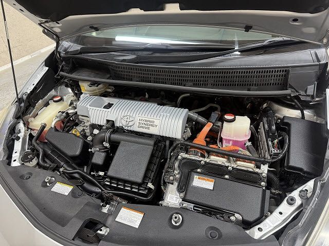 PRIUS Alpha