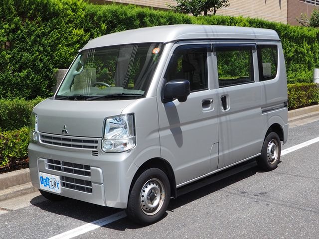 MINICAB van
