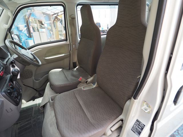MINICAB van