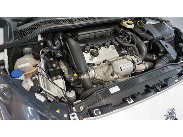 PEUGEOT RCZ
