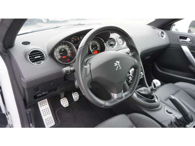 PEUGEOT RCZ