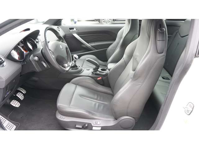 PEUGEOT RCZ