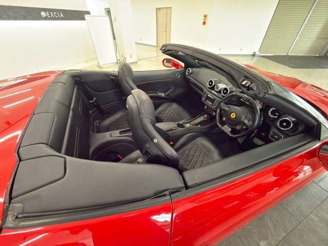 FERRARI California T
