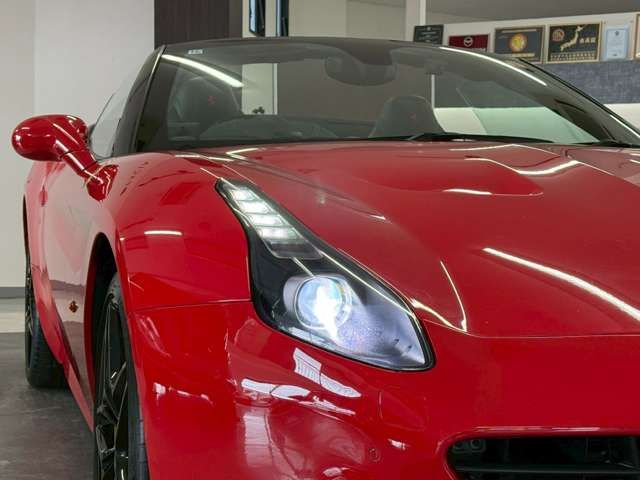 FERRARI California T
