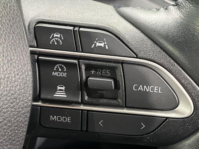 VOXY HYBRID 4WD