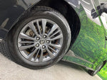 VOXY HYBRID 4WD