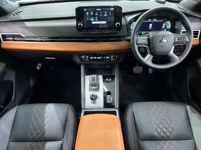 OUTLANDER PHEV