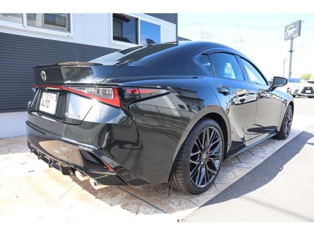 LEXUS IS500