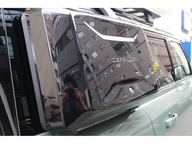 ROVER DEFENDER