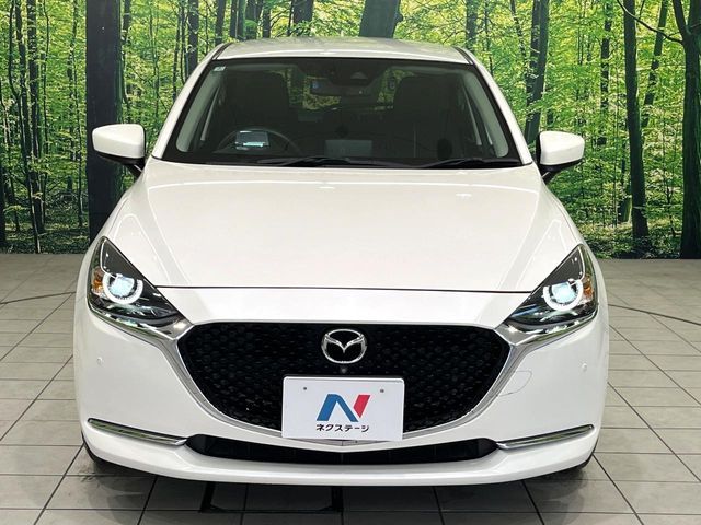 MAZDA2