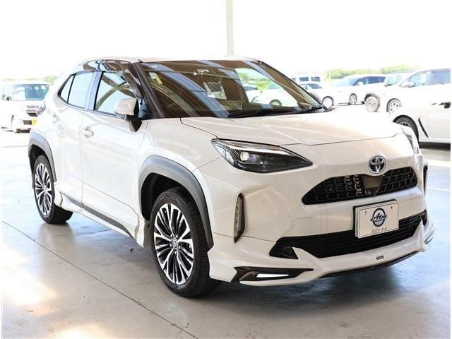 YARIS CROSS HYBRID