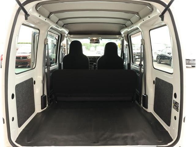 SAMBAR van