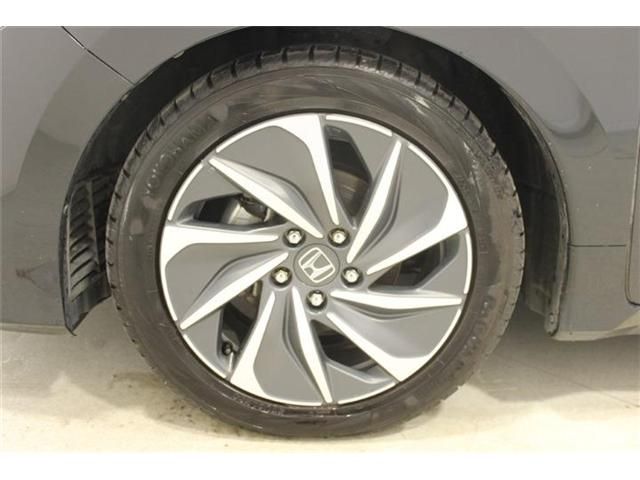 INSIGHT sedan