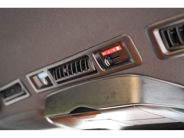 HIACE van 2WD