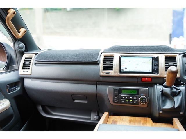HIACE van 2WD