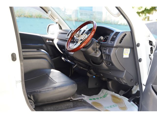 HIACE van 2WD