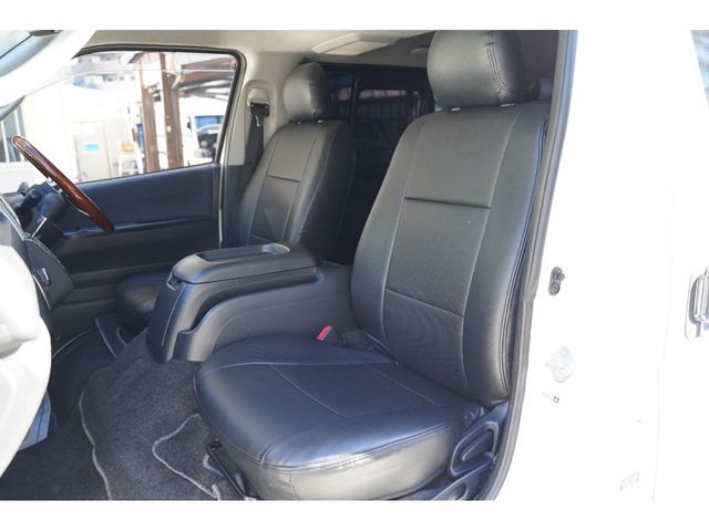 HIACE van 2WD