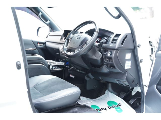 HIACE van 2WD