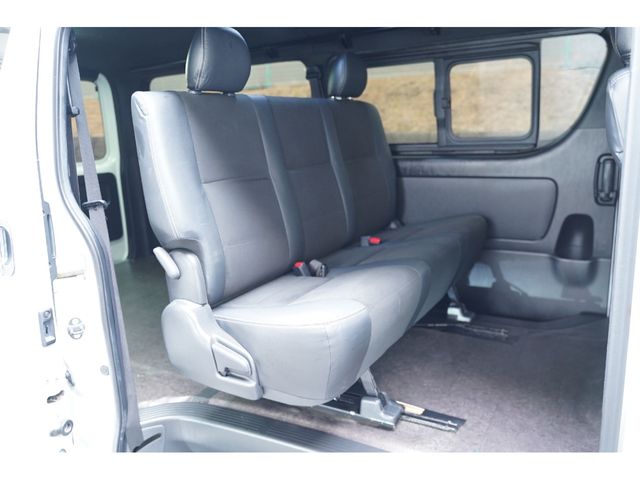 HIACE van 2WD