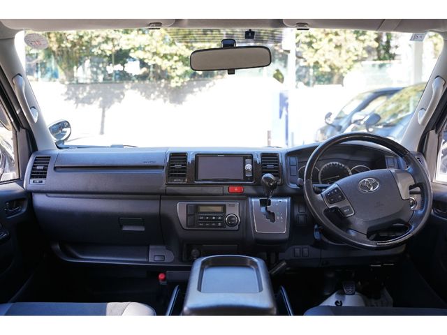 HIACE van 2WD