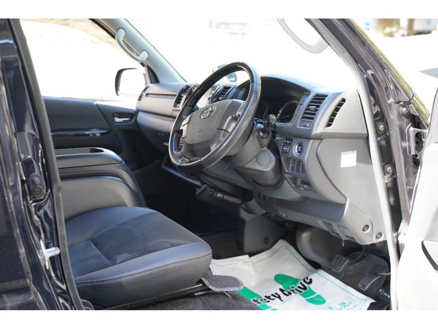 HIACE van 2WD
