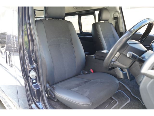HIACE van 2WD