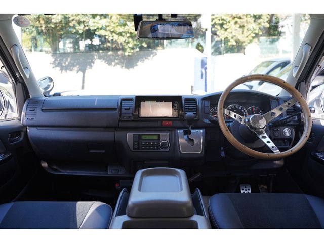 HIACE van 2WD