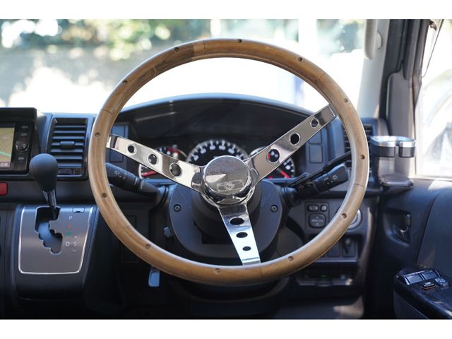 HIACE van 2WD